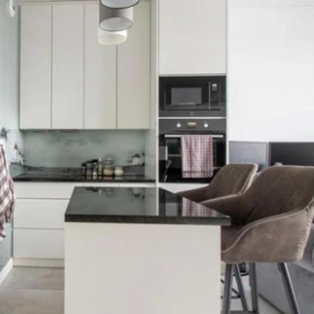 Super Apartment Емпуріабрава Екстер'єр фото