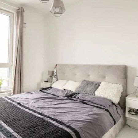 Super Apartment Емпуріабрава Екстер'єр фото